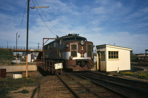 7.1975 - Mile End Depot - 902 Light Diesel