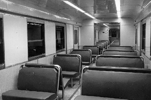 Redhen Railcar 300 interior